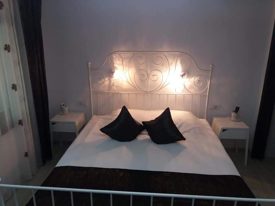 Hotel Casa Marstef à Eforie Sud  Extérieur photo