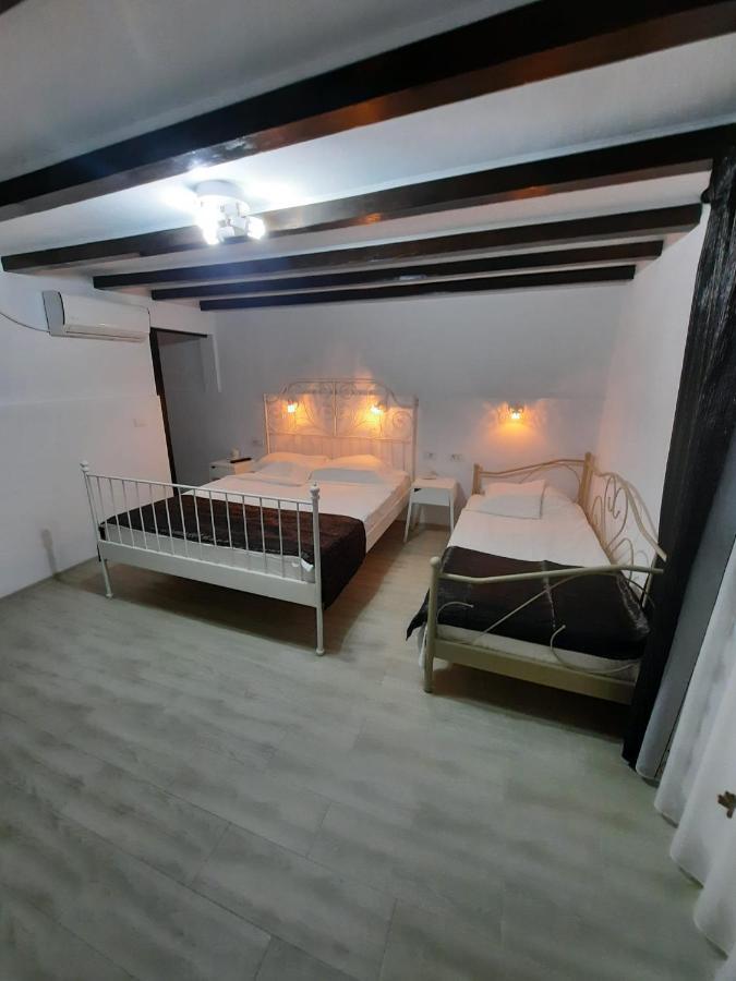 Hotel Casa Marstef à Eforie Sud  Extérieur photo